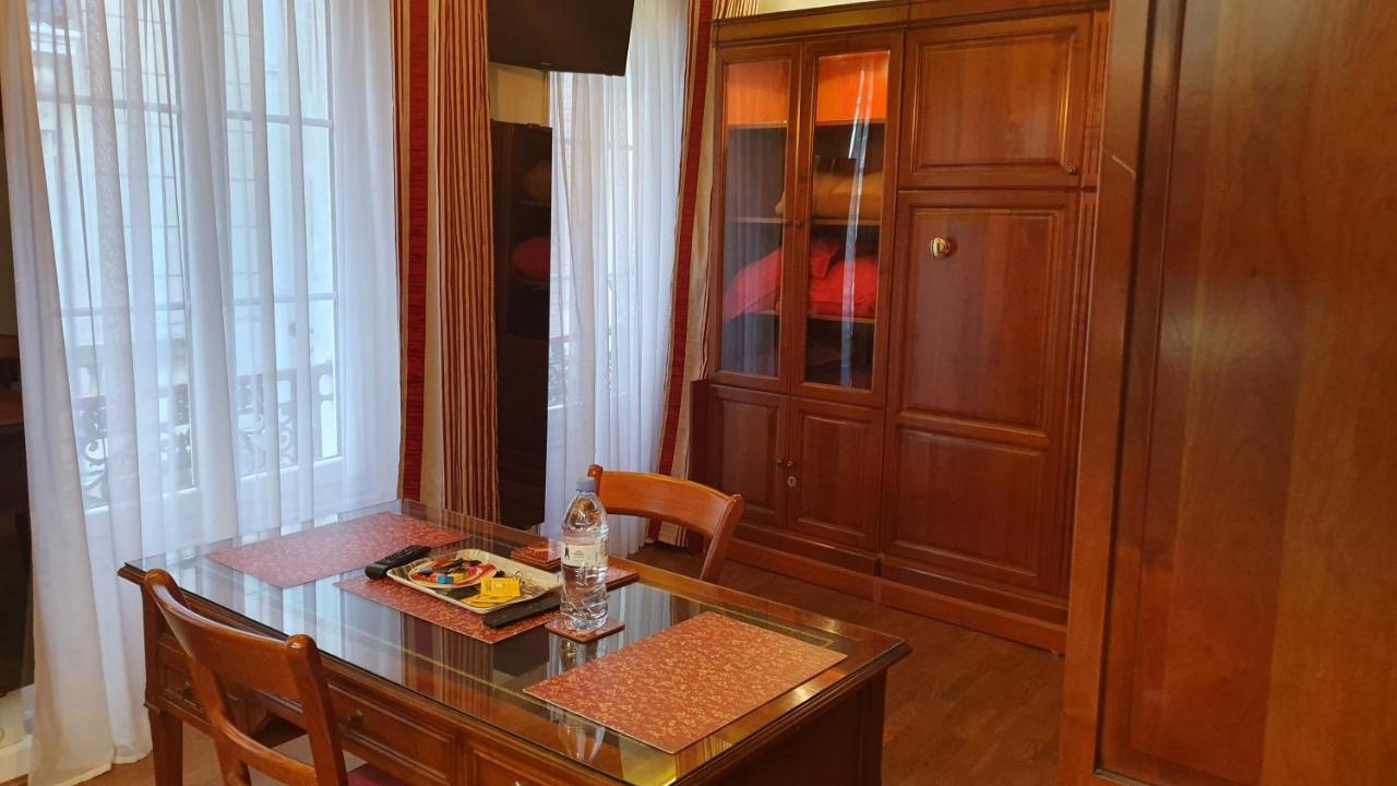 Bernardo 42 Galande Apartment ปารีส ภายนอก รูปภาพ